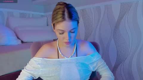 Snapshot of anna_robinson chatting on 02.22.25 Anna online show from 02.22.25