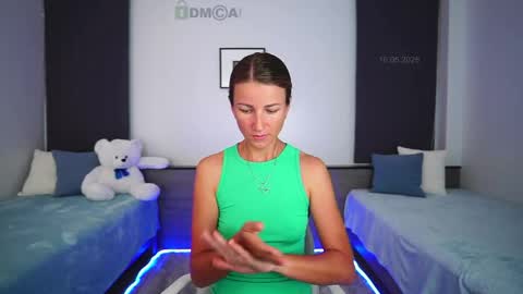 Anna Shine online show from 05.16.26