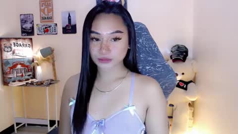 SWEET ANNA online show from 02.04.25