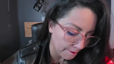 Anna online show from 02.22.25