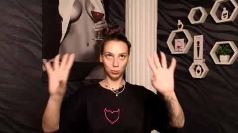 annabishop online show from 10.05.25