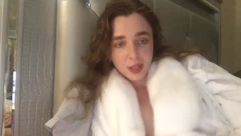 Snapshot of annabisoux chatting on 09.09.25 Anna online show from 09.09.25