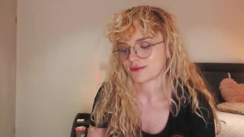 annaevv online show from 02.19.26