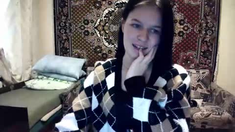 Snapshot of annafols chatting on 12.21.25 Anna online show from 12.21.25
