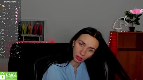 Anna online show from 02.12.25