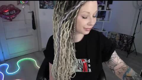 Snapshot of annanebula chatting on 04.04.26 Anna online show from 04.04.26