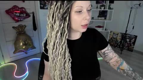 Anna online show from 05.17.26