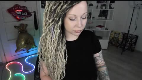 Anna online show from 05.26.26