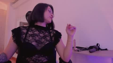 Annara Lein online show from 10.24.25