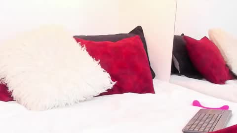 Anna Rosse online show from 03.20.26