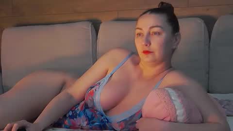 annasplash online show from 05.03.26