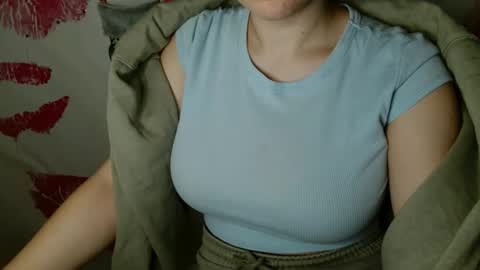 Bella online show from 11.25.25