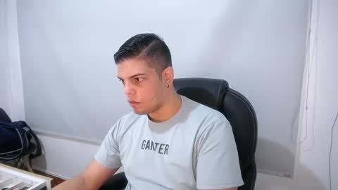 Anndy Hardy online show from 03.07.25