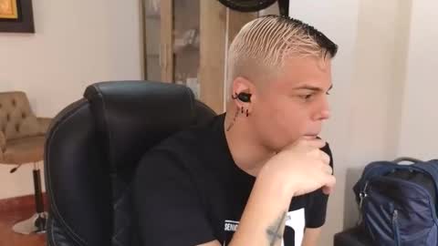 Anndy Hardy online show from 11.30.25