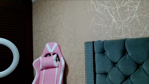       online show from 01.08.25