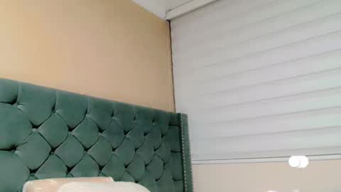       online show from 02.04.25