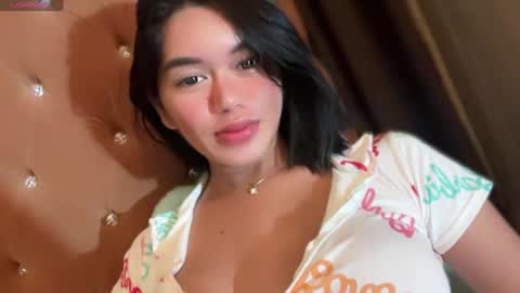 Snapshot of annedee_ chatting on 02.28.25 Kim online show from 02.28.25