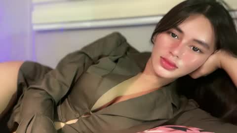 Snapshot of annedee_ chatting on 12.18.25 Kim online show from 12.18.25