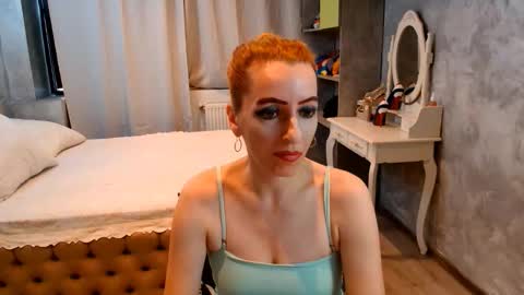 Snapshot of annedevrim chatting on 11.18.25 annedevrim online show from 11.18.25