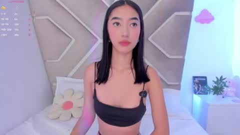 Snapshot of annelisee_ chatting on 06.29.26 online show from 06.29.26