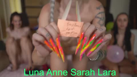 Annemanifique  Anne   Lara Kelly  online show from 12.31.24