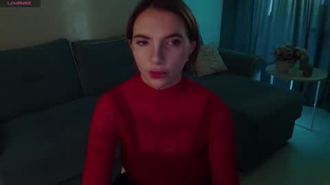 Snapshot of annetenet chatting on 12.15.25 Annet online show from 12.15.25