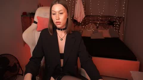  Anna  online show from 10.23.25