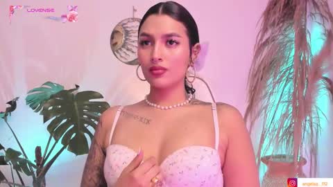 Angel online show from 10.12.25