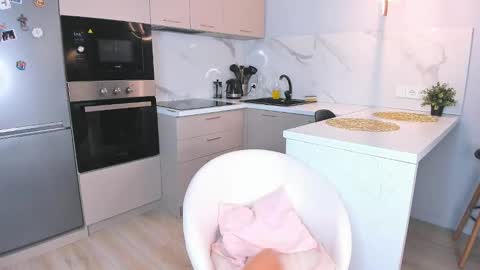 Annie online show from 10.11.25