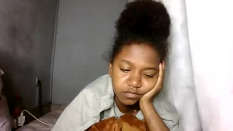 annick98 online show from 03.02.26