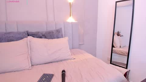 annie_20_ online show from 01.06.26