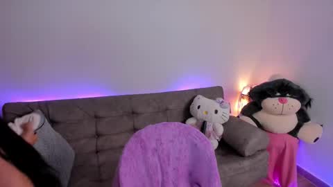 annie_barozzi online show from 02.11.26