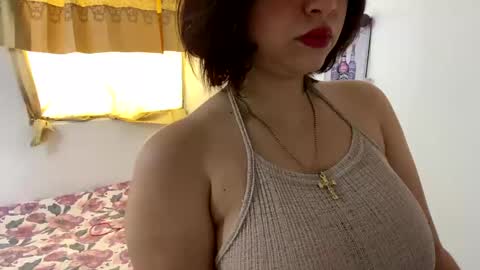 Snapshot of annie_catt_ chatting on 12.16.24 Annie online show from 12.16.24