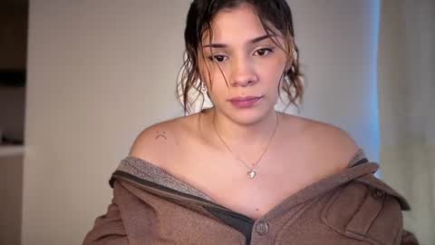 Anniecattie online show from 06.17.26