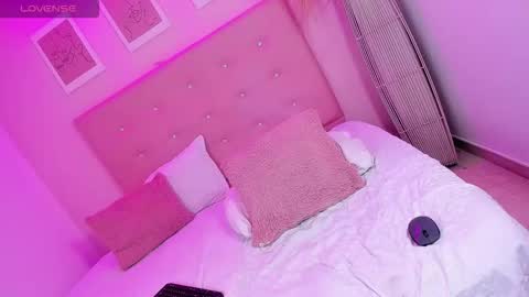 Snapshot of annie_dolce_ chatting on 02.07.26 annie_dolce_ online show from 02.07.26