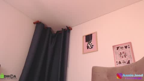 Snapshot of annie_es chatting on 12.09.24 Annie online show from 12.09.24