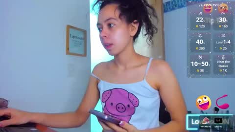 Snapshot of annie_rosse1017 chatting on 11.28.25 annie_rosse1017 online show from 11.28.25