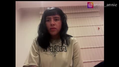 JEANNE no olvides seguirme dont forget follow me  uu online show from 10.02.25