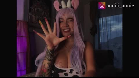 JEANNE no olvides seguirme dont forget follow me  uu online show from 11.06.25