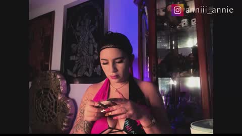 JEANNE no olvides seguirme dont forget follow me  uu online show from 11.12.25