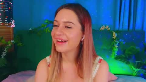 Snapshot of annie_swanson chatting on 02.05.26 annie online show from 02.05.26