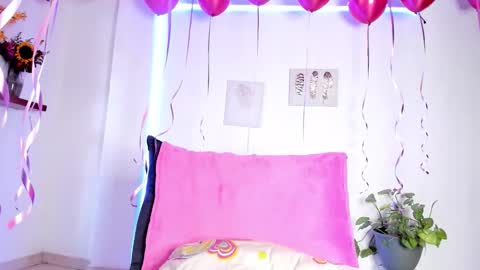 Annie online show from 10.16.25