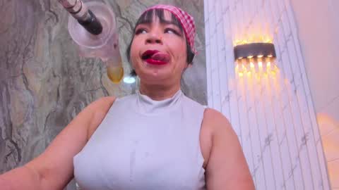 annie_wigg_ online show from 09.24.25