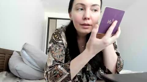 Snapshot of annieamy chatting on 02.28.26 Annie online show from 02.28.26