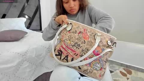 Annie and Stefan online show from 12.03.24