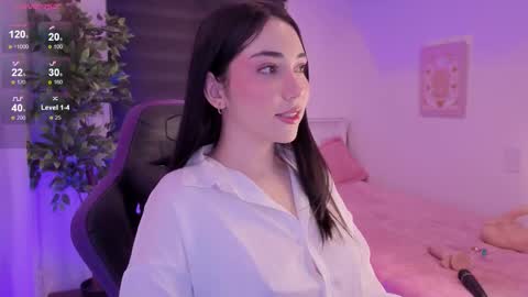 Snapshot of anniebrie chatting on 11.26.25 Cassandra online show from 11.26.25