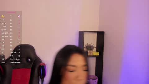 A N N I E online show from 01.04.25