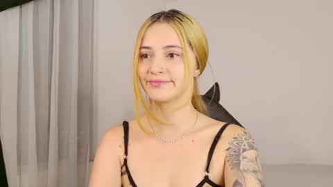 Annie online show from 06.25.26