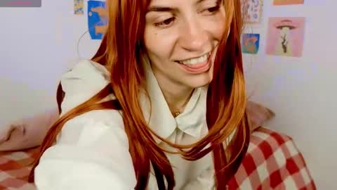 annietinky online show from 10.08.25