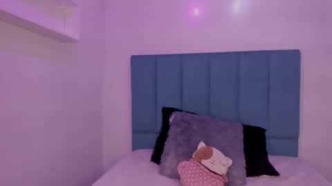 Annie Evans  online show from 10.06.25